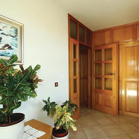 3 Bedroom Gorgeous In Apartment *
