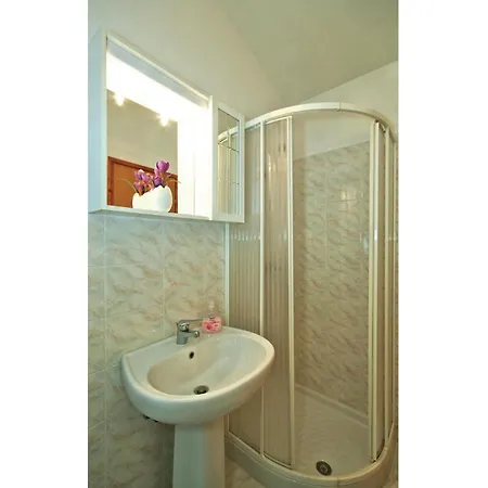 3 Bedroom In Διαμέρισμα Πόρετς